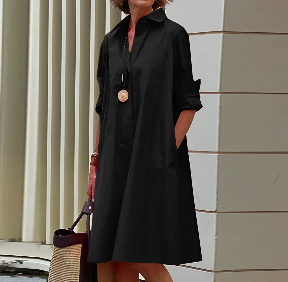 Femme Robe Chemise Midi Manches Trois-Quarts col V et Poches Oversize
