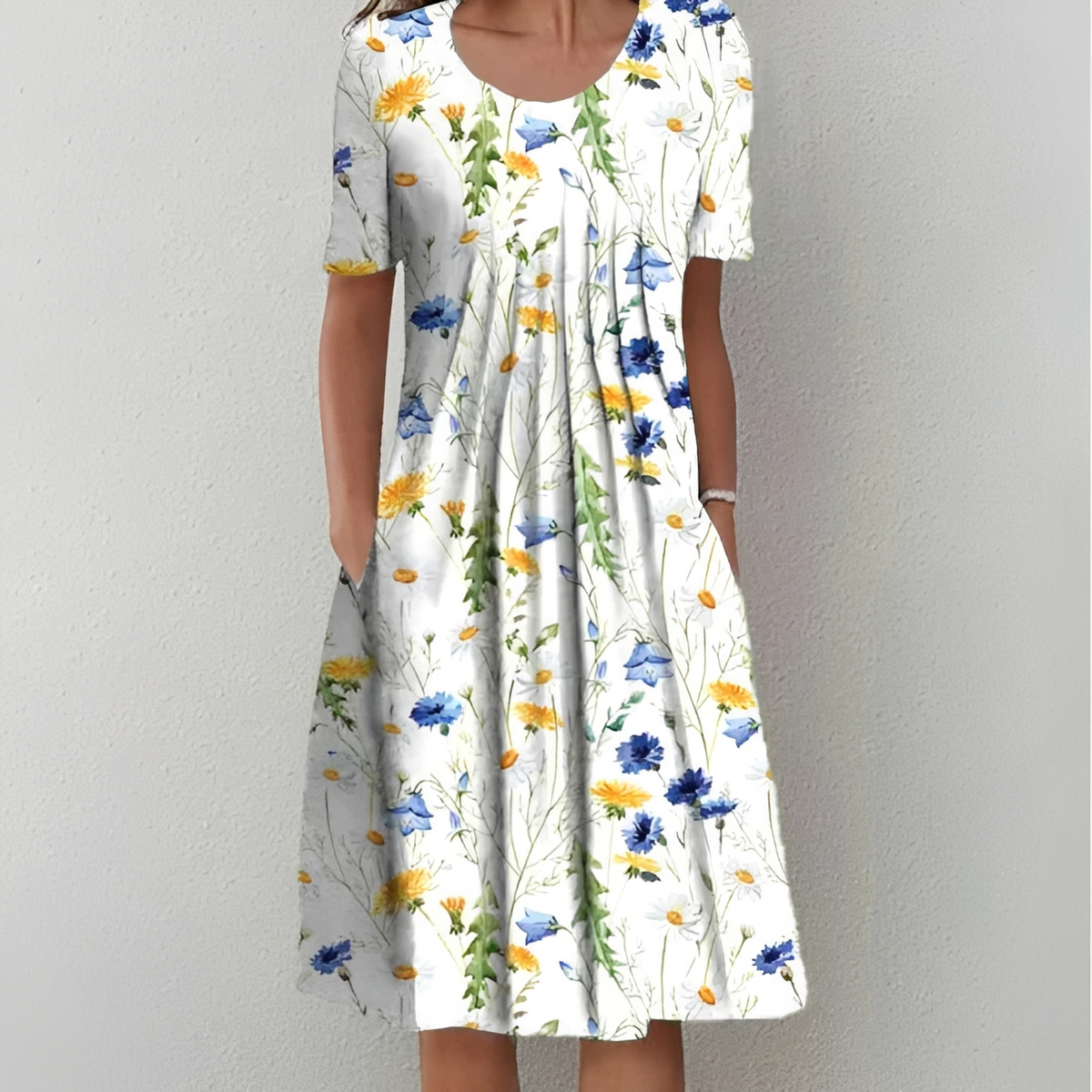Women's Short Sleeve Midi Dress with Round Neck and Floral Print - 3