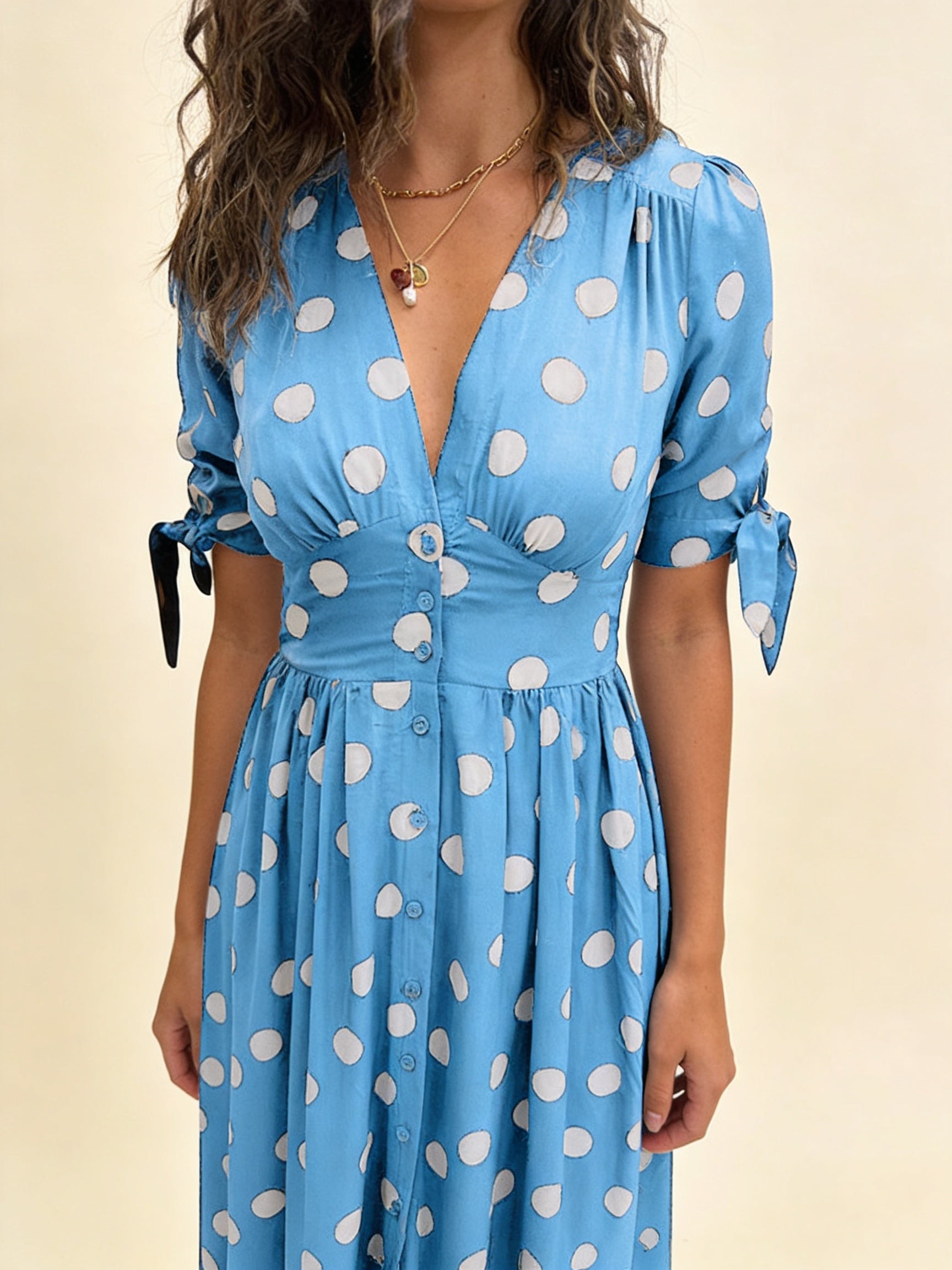 Femme Robe Midi à Pois avec Col en V et Boutons 17