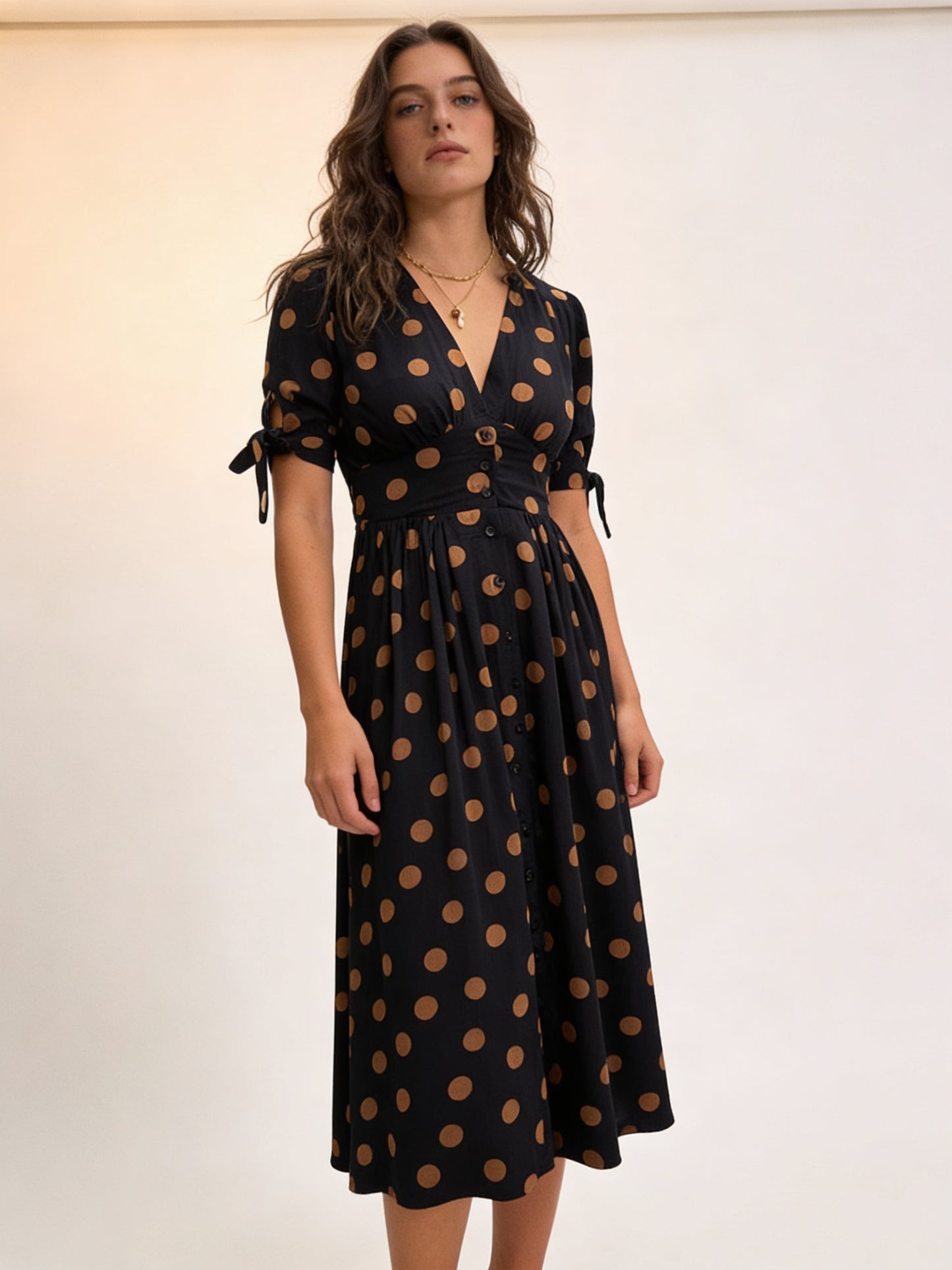 Femme Robe Midi à Pois avec Col en V et Boutons 8