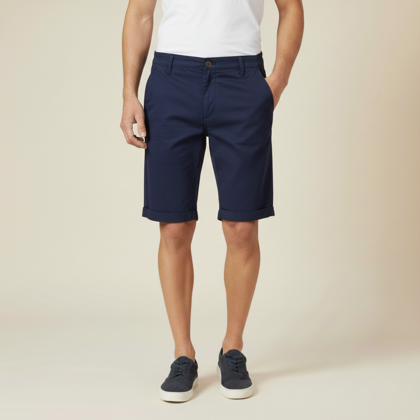 Homme Short Chino avec Ceinture Élastique et Revers