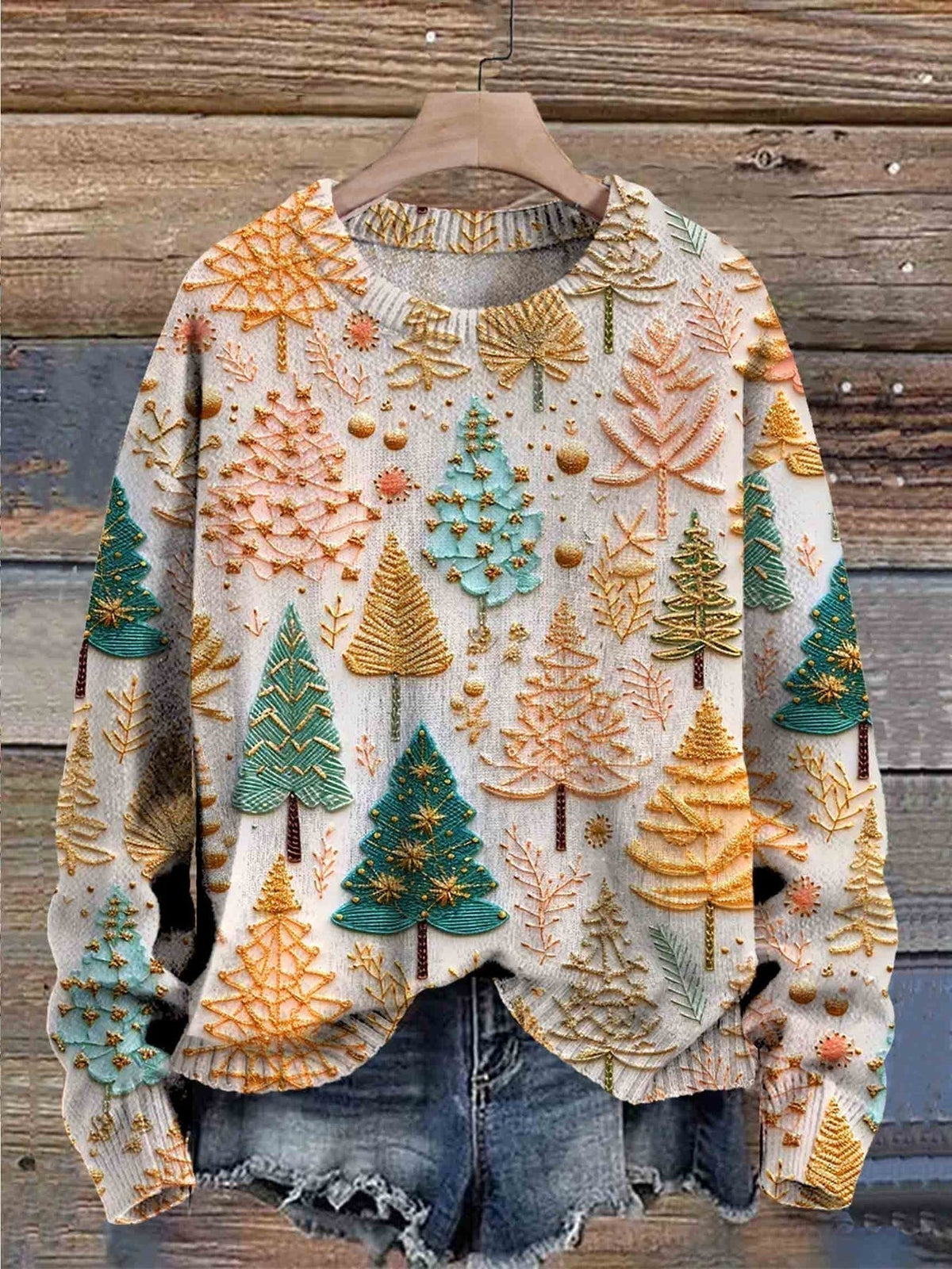 Women's Christmas Sweater with Round Neck and Festive Pattern