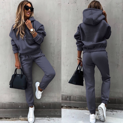 Women's Oversized Hoodie and Jogger Set with Drawstring Hood and Kangaroo Pocket